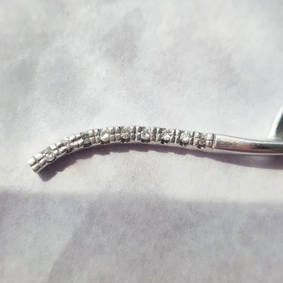 Taj Jewelers 10k white gold & diamonds pendant on 14k white gold singapore chain - Picture 3 of 12